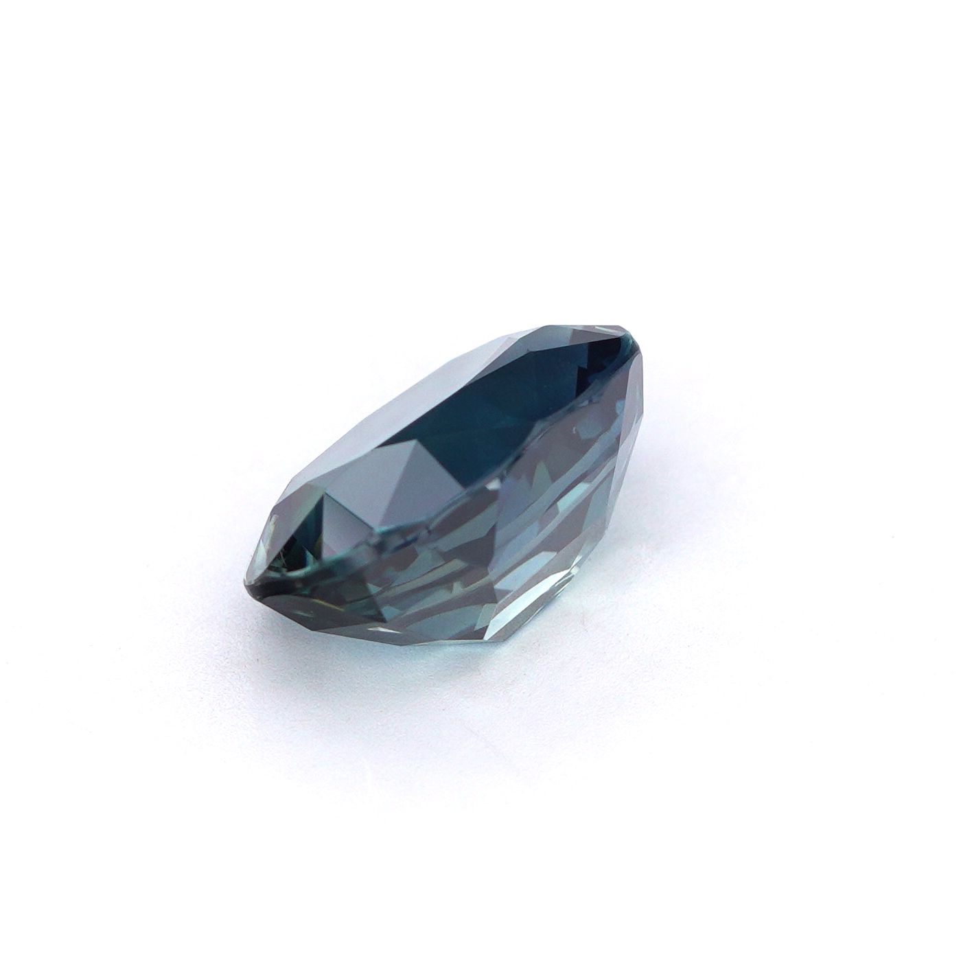 Captivating 1.60 Carat Oval Tsavorite Sapphire